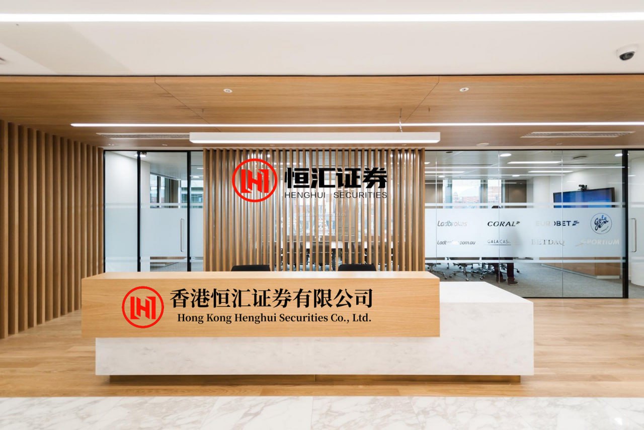 深金优配 泰山有餐厅卖夜间休息位60元可坐两个半小时，多地“五一”机票价格“跳水”